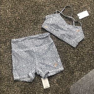 DOYOUEVEN White Speckled Set